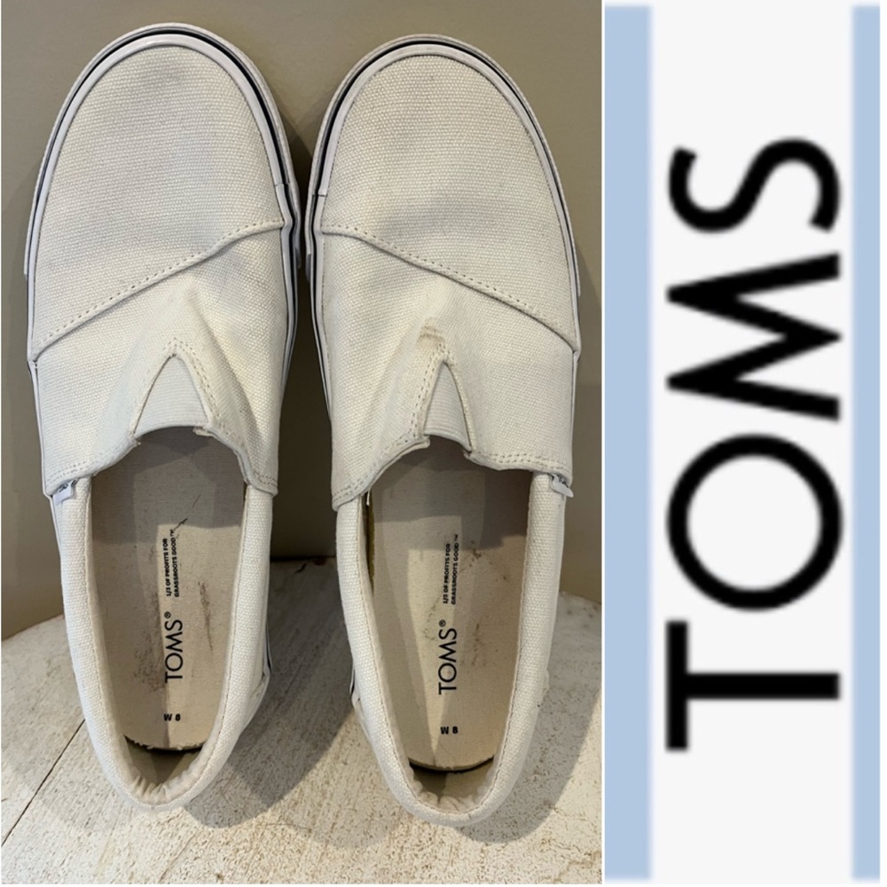 Gently used Women's TOMS Off-White Canvas Slip-Ons